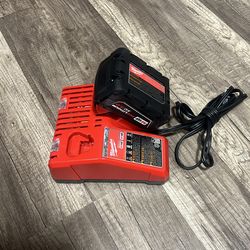MILWAUKEE 18V 3AH BATTERY WITH CHY