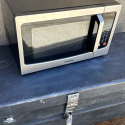 Toshiba Microwave In Excellent Working Condition 