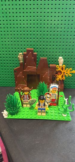 Lego Vintage Native American Indians