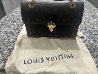 REAL LV VICTOIRE for Sale in Palm Shores, FL - OfferUp