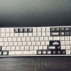 IQUNIX F97 Hitchhiker Wireless Mechanical Keyboard 