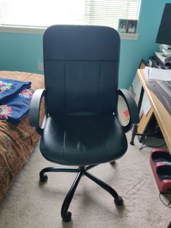 Black office Chair