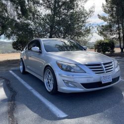 2013 Hyundai Genesis