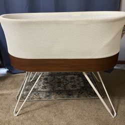 Snoo Smart Sleeper Bassinet 