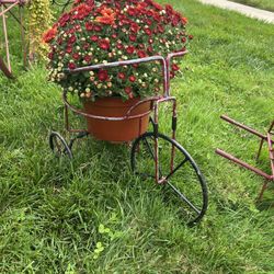 Vintage Iron  Bike Planter