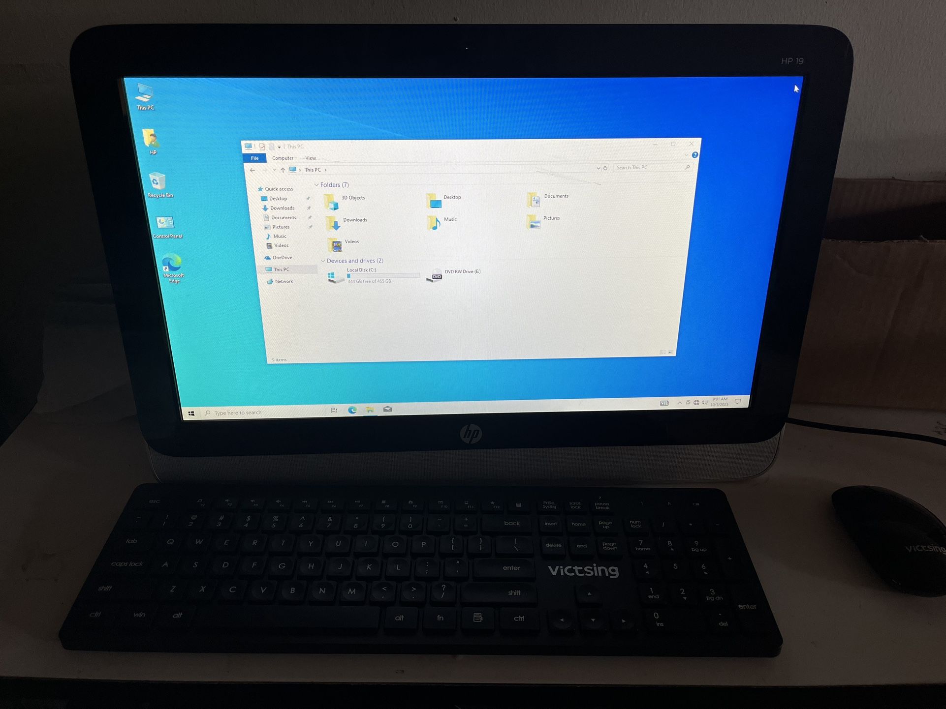 Hp 19 Windows 10 Home.