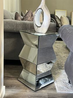 3. Side table front table they have a chi