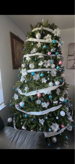 Christmas tree 9ft