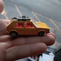 Vw Sedan With 1 Surf Board Matchbox Lensey 