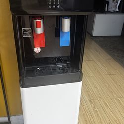 Water Dispenser
