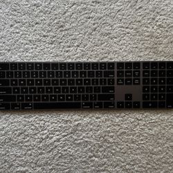 Apple Keyboard