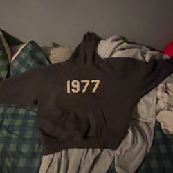 1977 Essentials hoodie