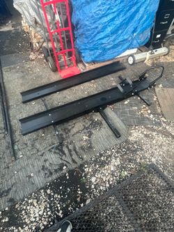HAUL-MASTER 600 lb. Capacity Motorcycle Carrier
