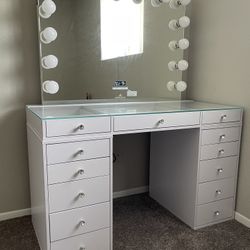 Vanity With Bluetooth Mirror 