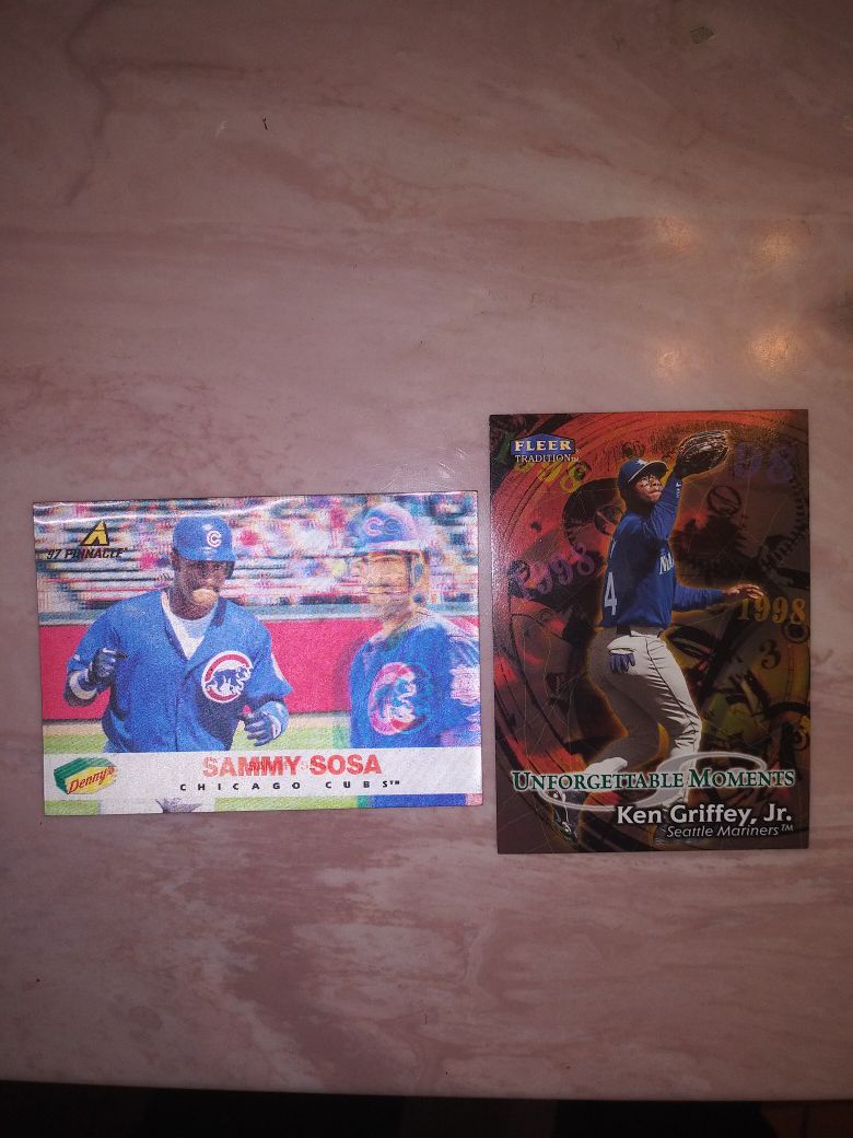 Sammy sosa and ken griffey jr mlb baseball cards