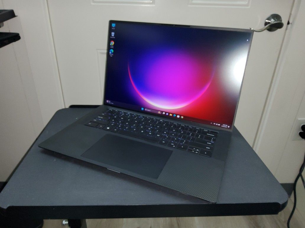 Dell Precision 5560 15.6" 8-Core i7-11800H 2.3GHz 32GB 1TB NVMe Win11