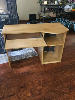 Free Desk - Puyallup