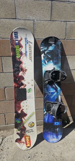 2 snowboards