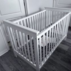 baby crib