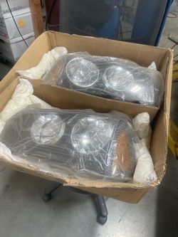 New 2006 Dodge Charger Head lights