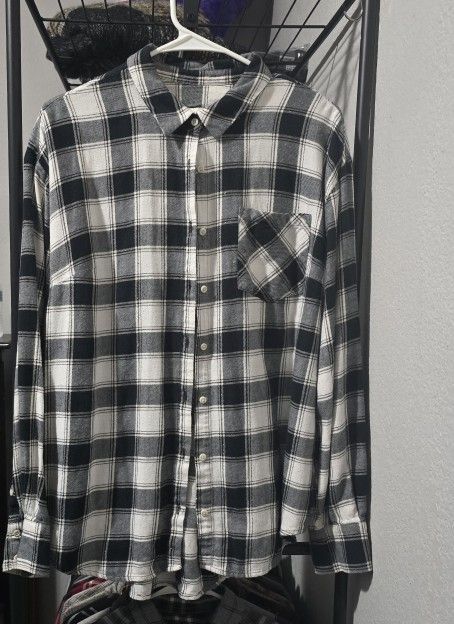 Plaid Flannel Button Down Shirt