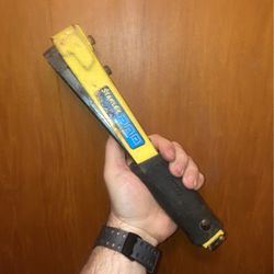 Stanley PHT150 “Sharpshooter” Heavy Duty Hammer Stapler & Tacker