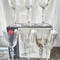 RCR Melodia Crystal White Wine Goblets, Set of 6, Made in Italy, Perfect Condition 