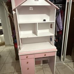 Little Desk And Doll House 