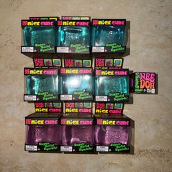 NeeDoh Nice Cubes + Mini