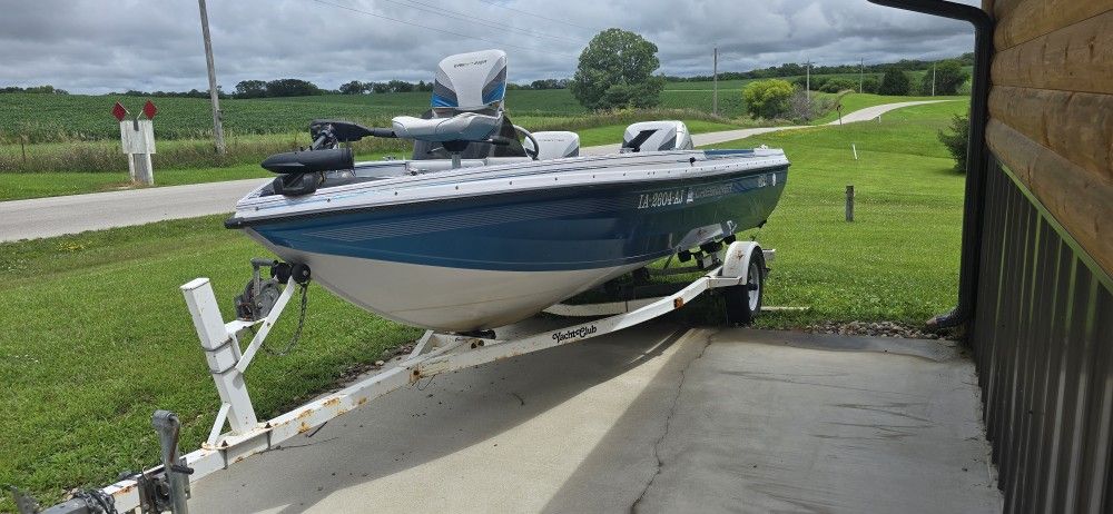 1995 Crestliner Pro Am Fisher Boat 45hp