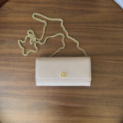 NEW Authentic Gucci Wallet (Double G Logo Leather Continental Wallet)