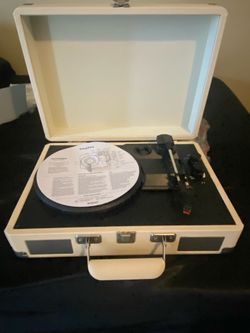 Vinyl player