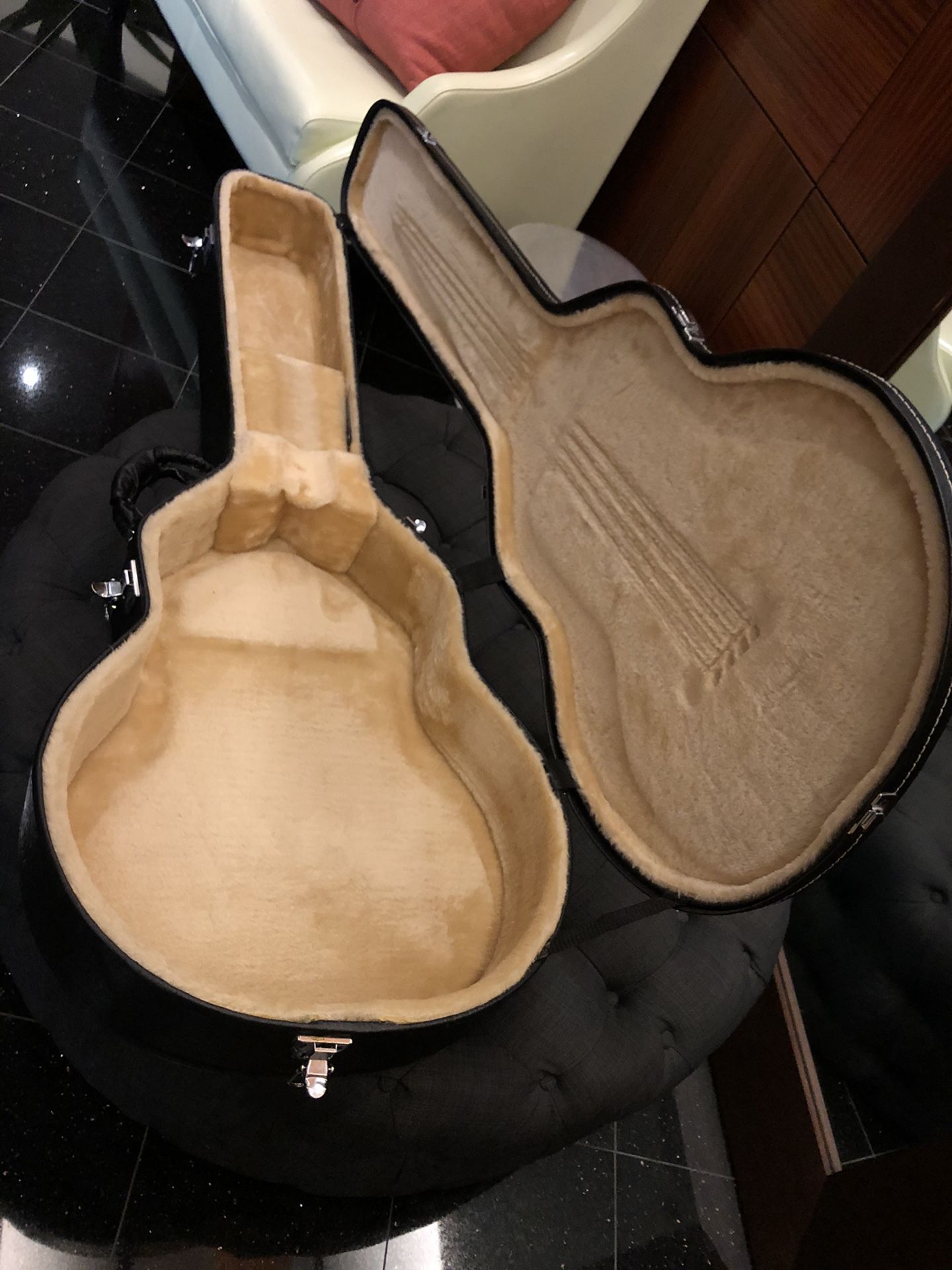 Tacoma Chief Acoustic Guitar with Hard Case Made in USA Musical 