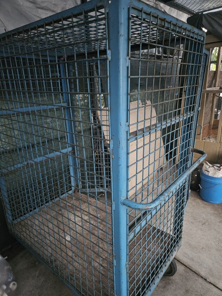 Large Bird/Animal Cage