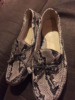 Shoes cole hand originals. Bran new never use size 71/2 $20