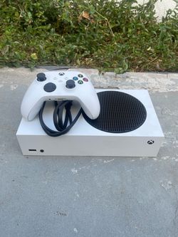 Microsoft Xbox Series S Console 1TB White w/ Controller & Power Cable