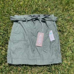 Liverpool Los Angeles woman’s skirt Size 6 