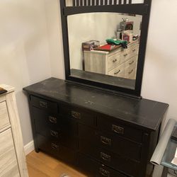 Black Dresser  With Mirror
