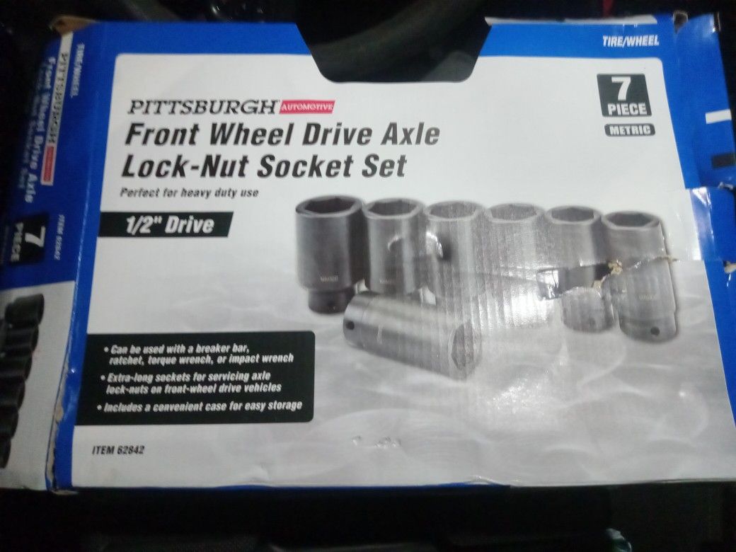 Socket Set