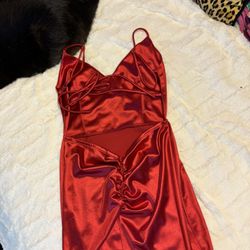 Beautiful Windsor Red Dress 