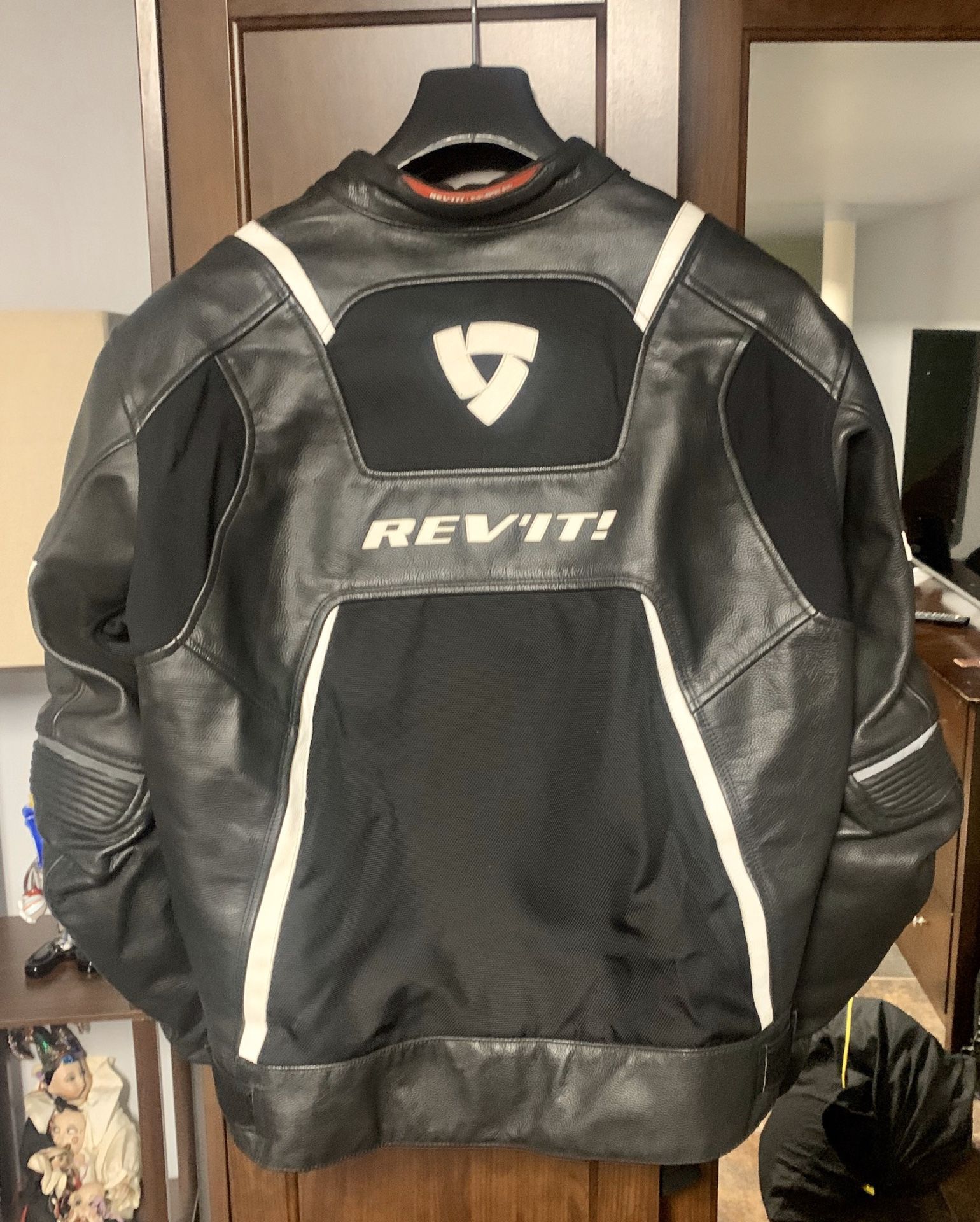 REV’IT Motorcycle Jacket 56 / XL - L