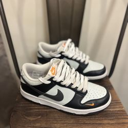 Nike Dunk Low GS Size 6.5 Y Women’s 8 Black Grey Mandarin FN7784-001 