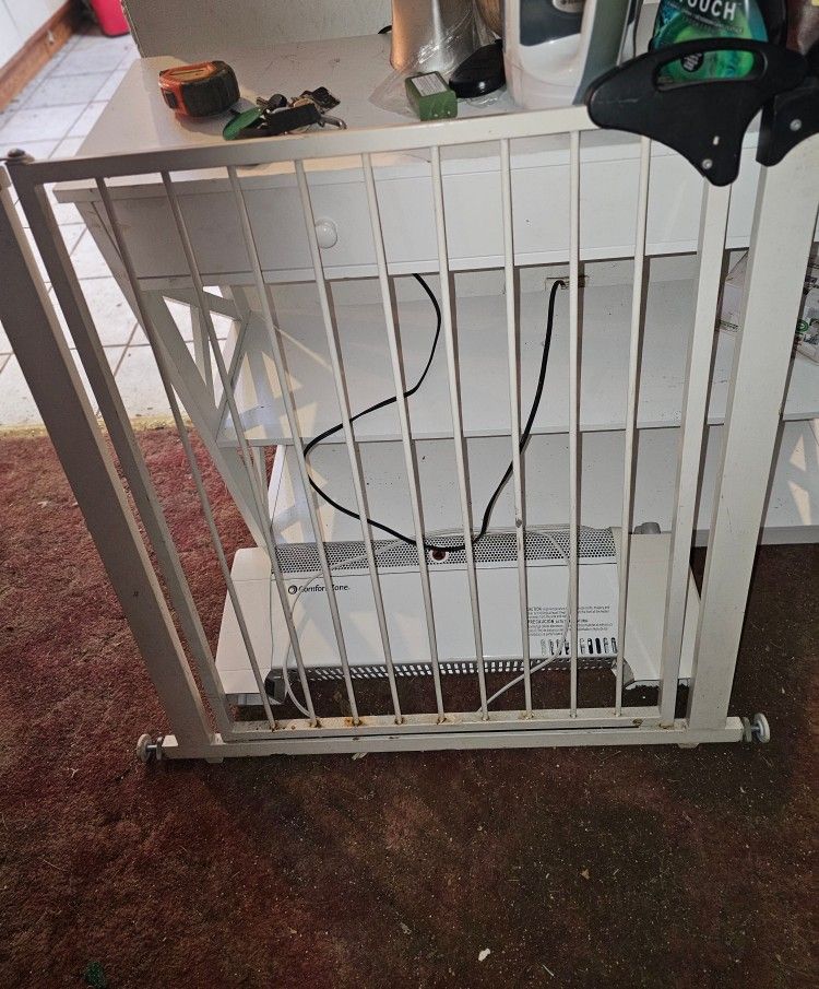 Price Is Firm.. Extra Tall. Metals Baby / Pet Gate