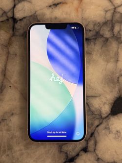 iPhone 13 Unlocked // 128GB