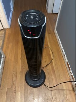 PELONIS tower fan.