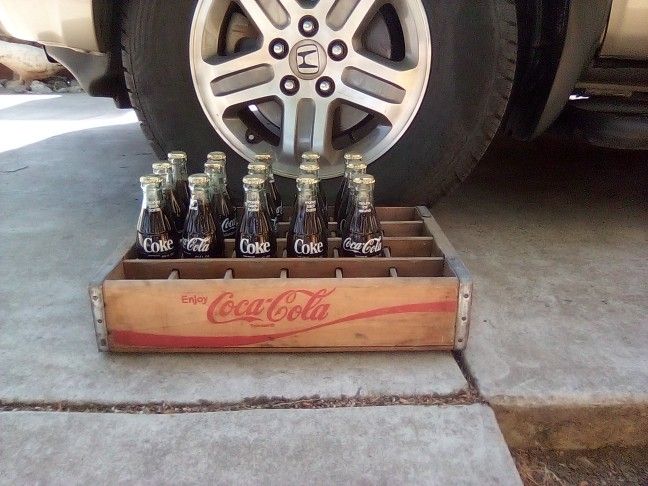 1960's Coca-Cola Bottle Crate (15)