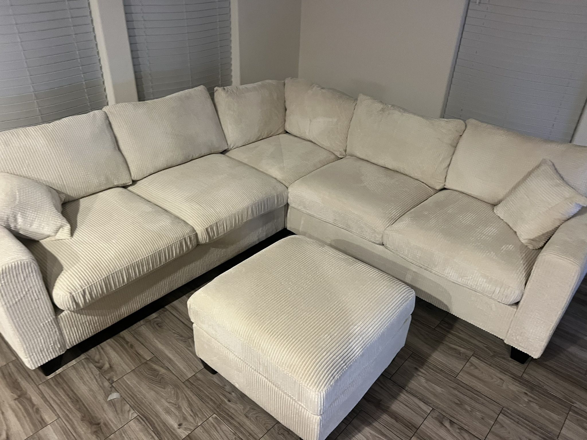 New Corduroy Sectional. Off White / Beige. 99” X 99”. Free Delivery!