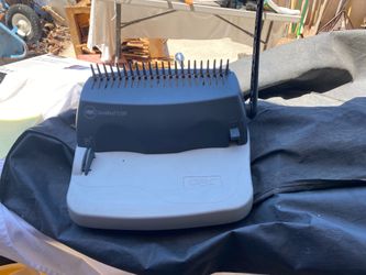 GBC COMBBIND C100