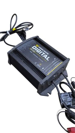 Minn Kota Digital MK 210D On-Board Marine 2-Banks Battery Charger. NOT CHARGING. FOR REPAIR