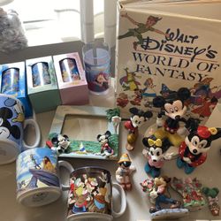 Disney Collectors Memorabilia Figurines, Art, Books, Toys Cups 